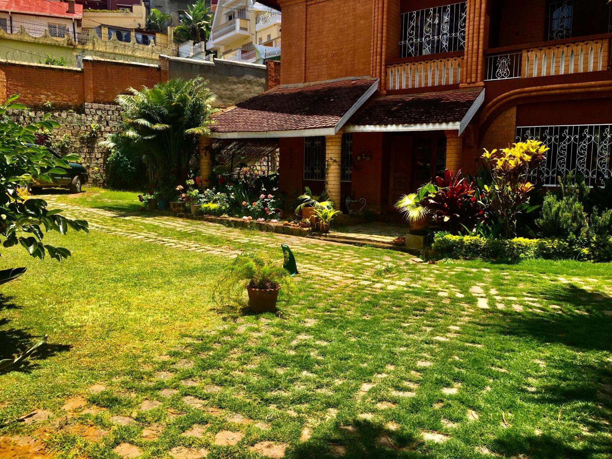 Le Fumoir Guest House Familiale Antananarivo Kültér fotó
